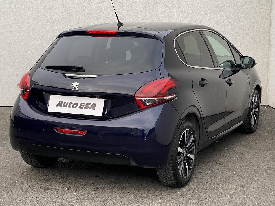 Peugeot 208 1.2PT Allure