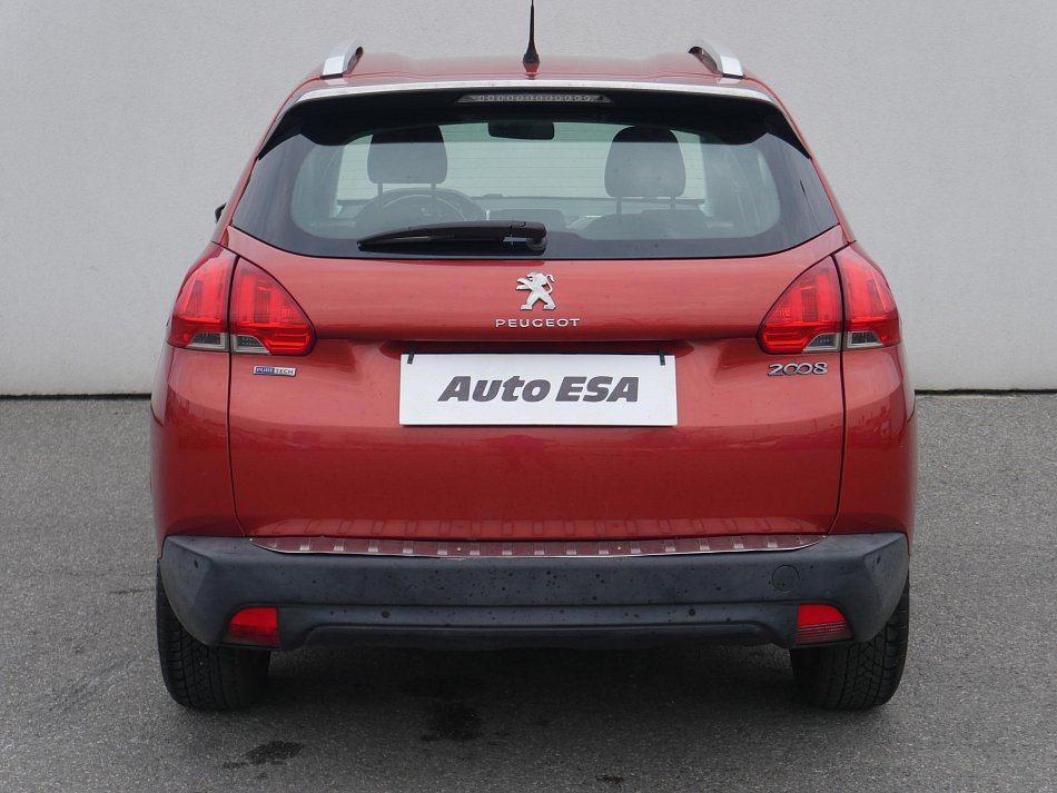 Peugeot 2008 1.2 PT 