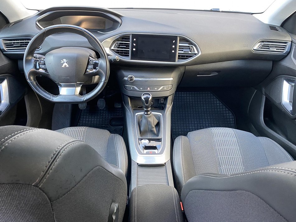 Peugeot 308 1.5 HDi 