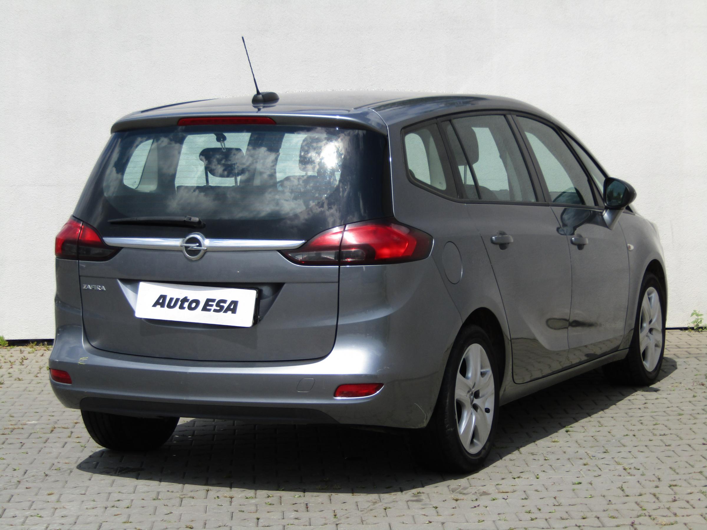 Opel Zafira, 2017 - pohled č. 4