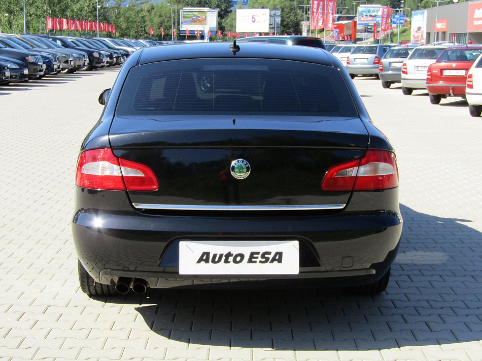 Škoda Superb II 2.0 TDi Ambiente