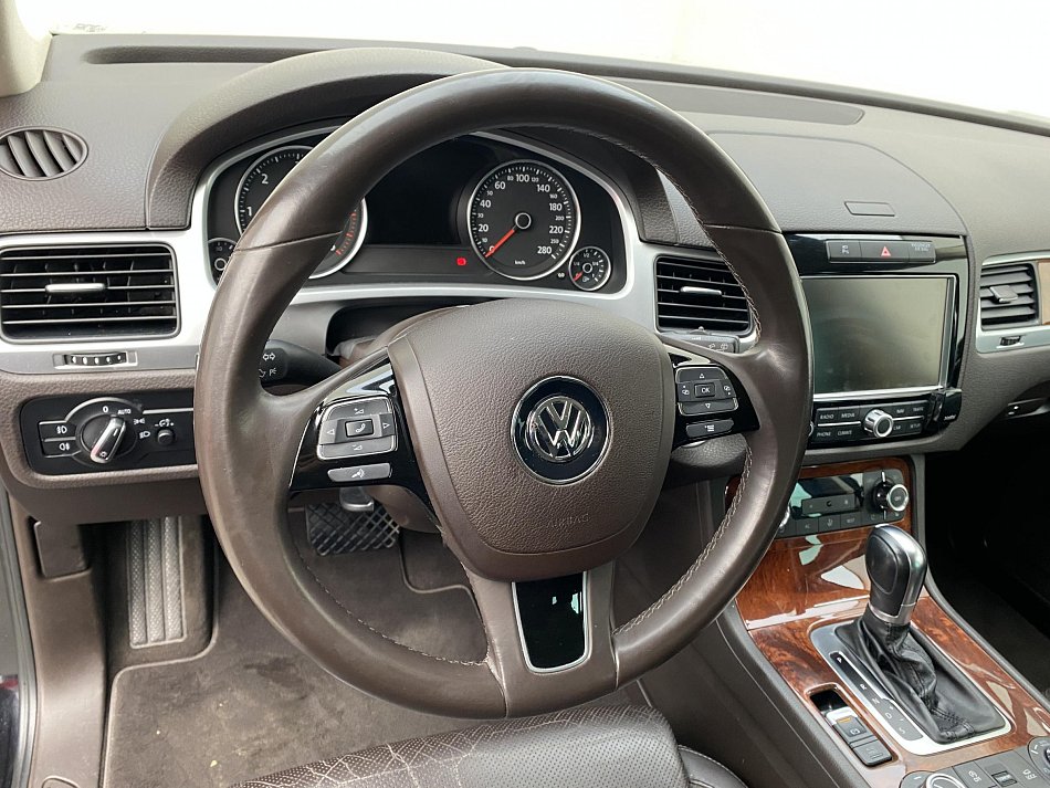 Volkswagen Touareg 3.0 TDi  4X4