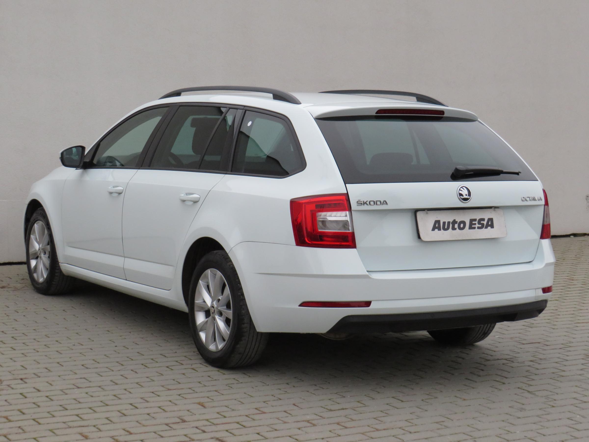 Škoda Octavia III, 2017 - pohled č. 6