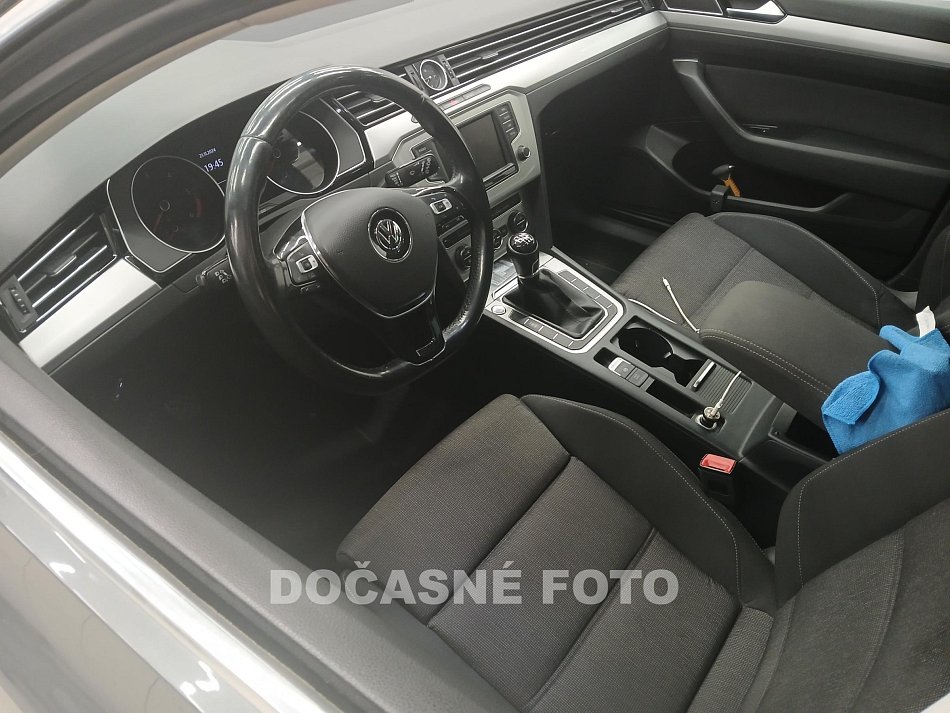 Volkswagen Passat 1.6 TDi 