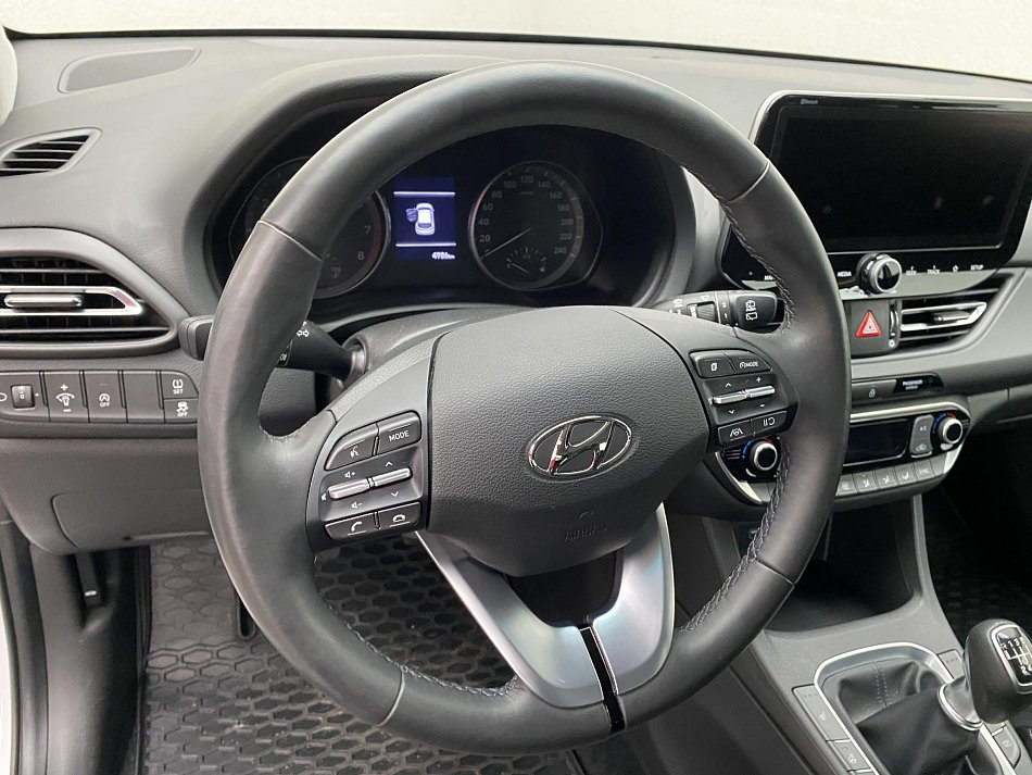 Hyundai I30 1.5 DPi Smart