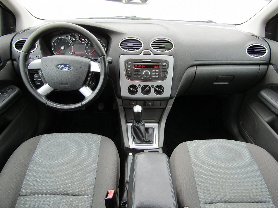 Ford Focus 1.4i 