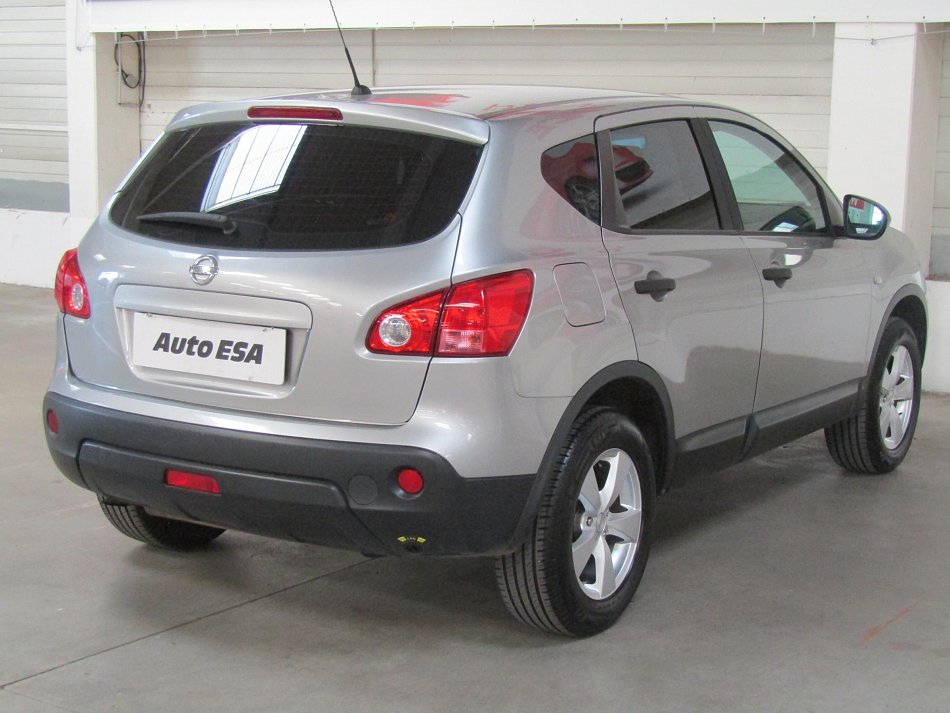 Nissan Qashqai 1.6i 