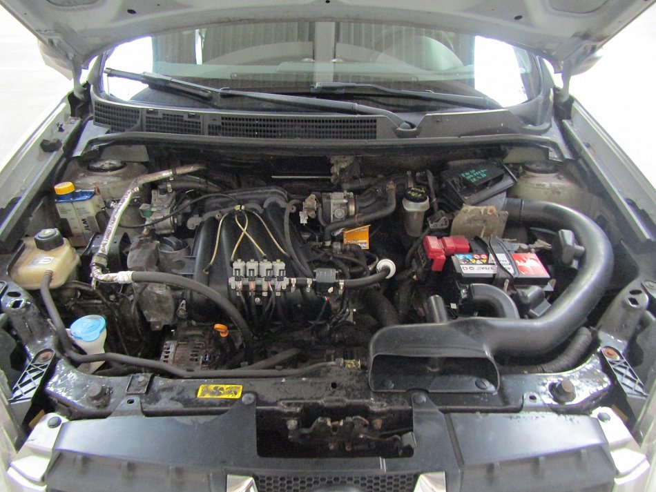 Nissan Qashqai 1.6i 