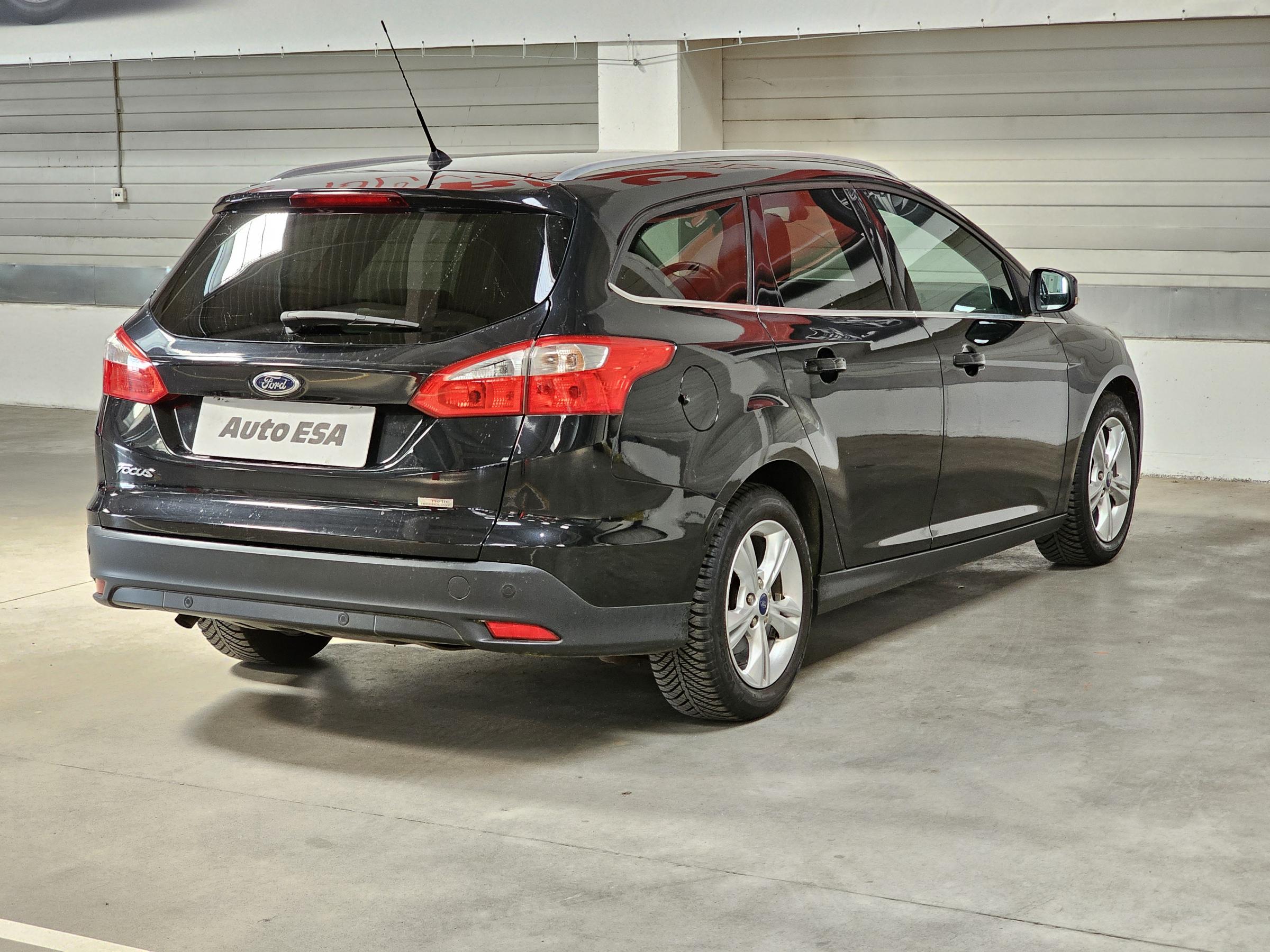 Ford Focus, 2013 - pohled č. 4