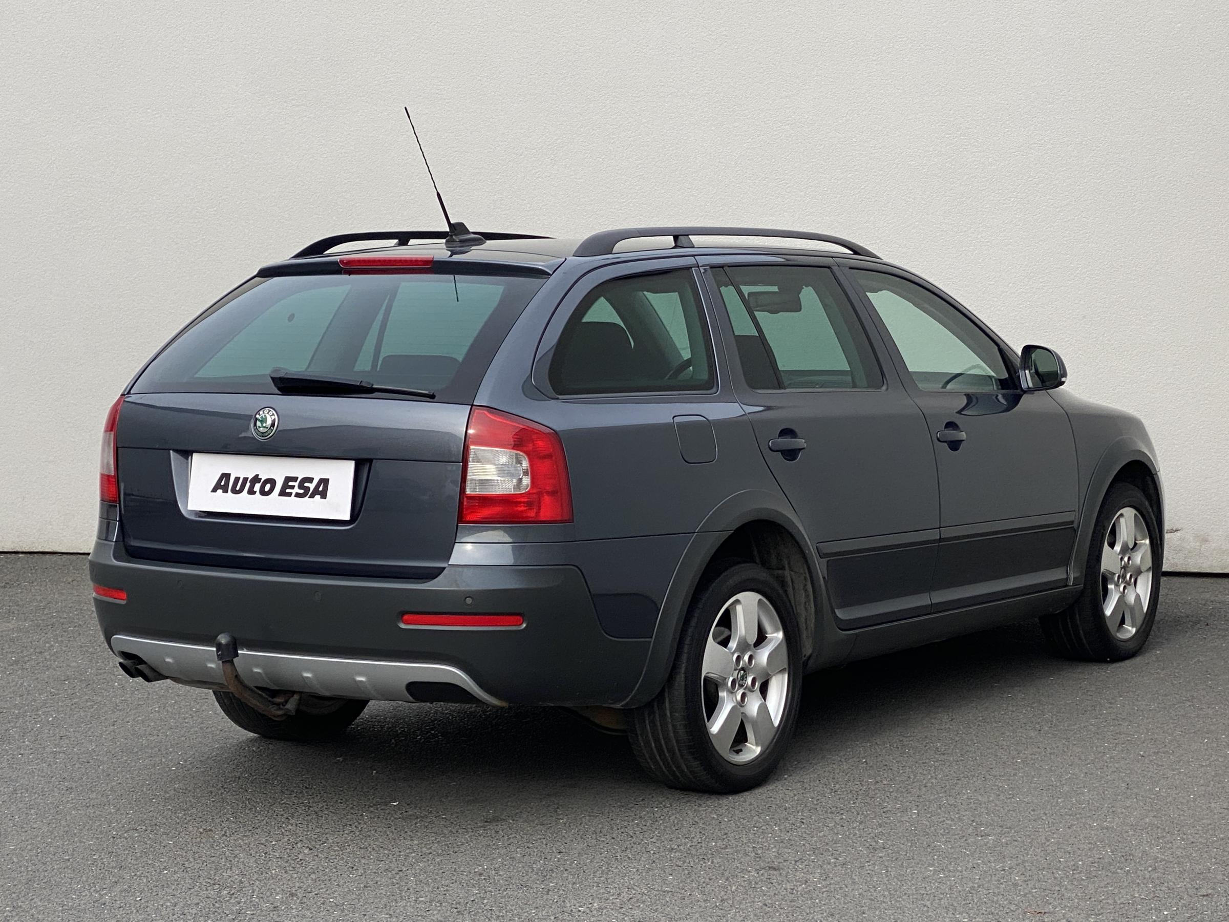 Škoda Octavia II, 2010 - pohled č. 4