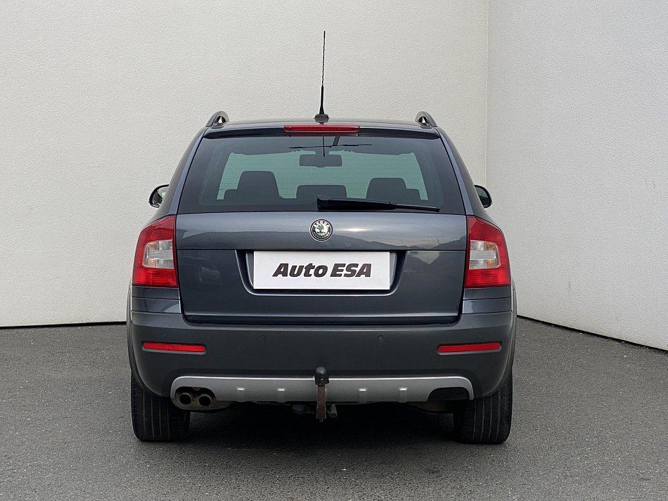 Škoda Octavia II 2.0 TDi Scout 4x4