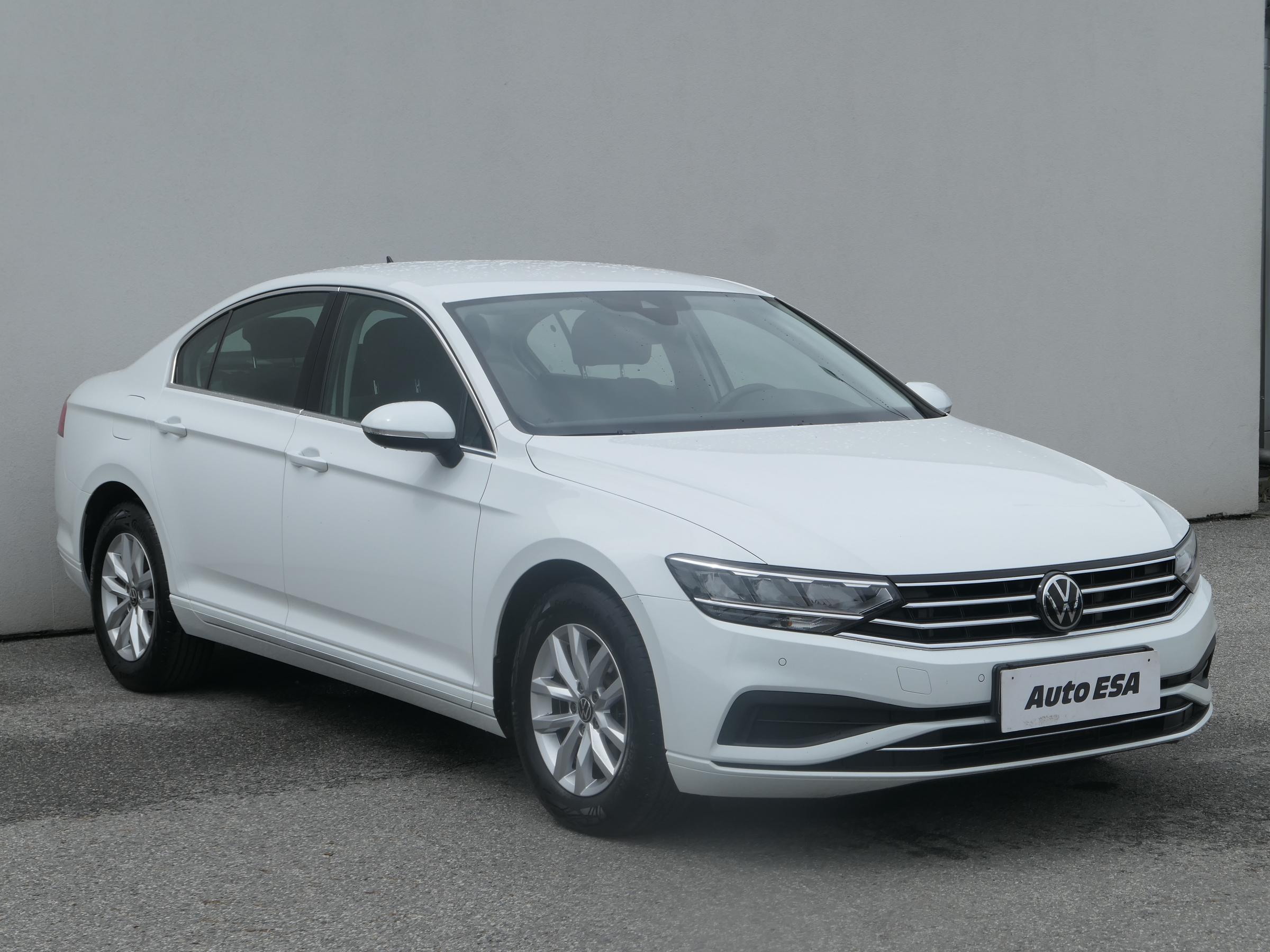 Volkswagen Passat, 2020 - celkový pohled