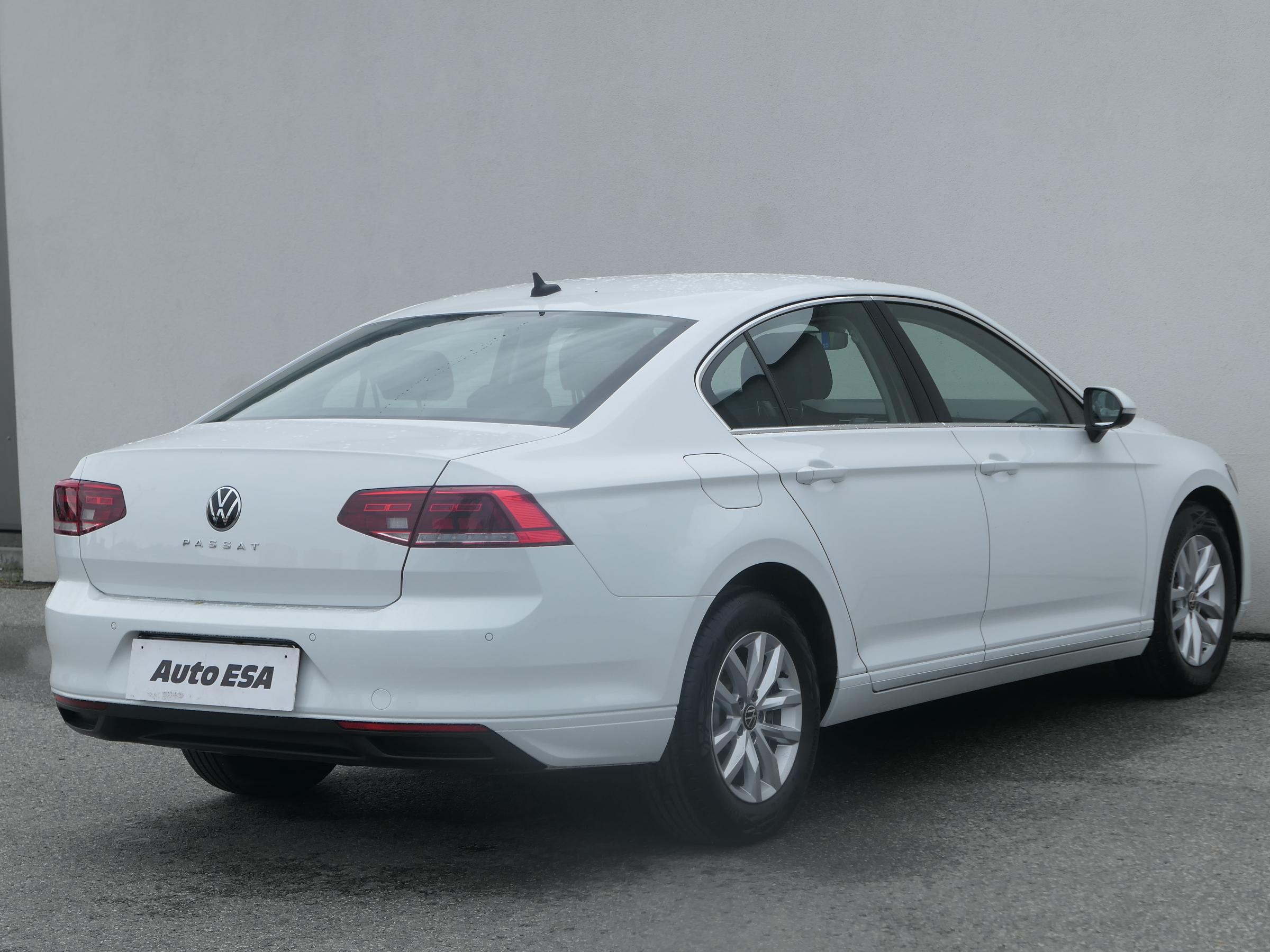 Volkswagen Passat, 2020 - pohled č. 4