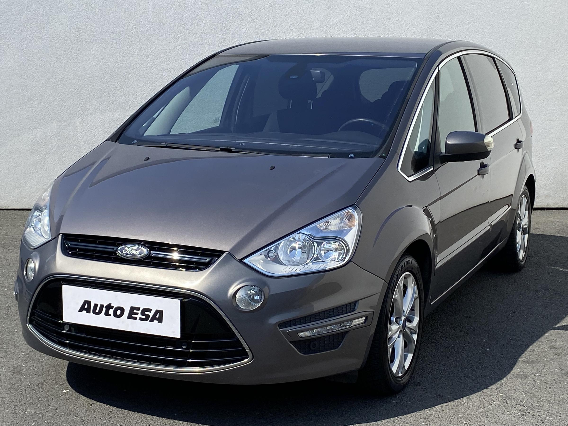 Ford S-MAX, 2011 - pohled č. 3