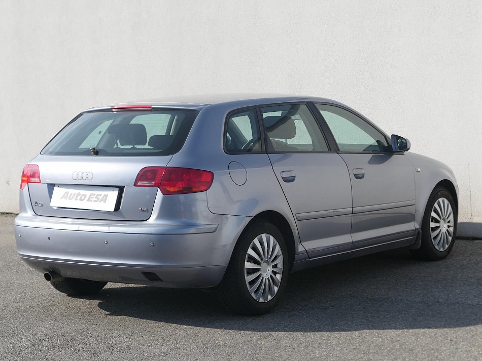 Audi A3 1.6i 