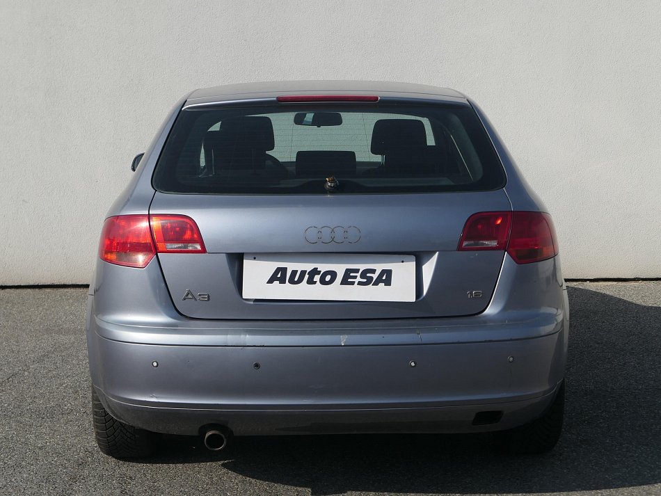 Audi A3 1.6i 