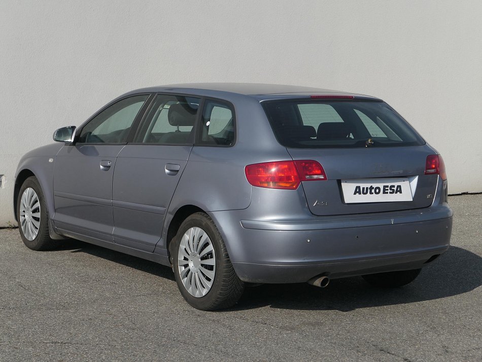 Audi A3 1.6i 