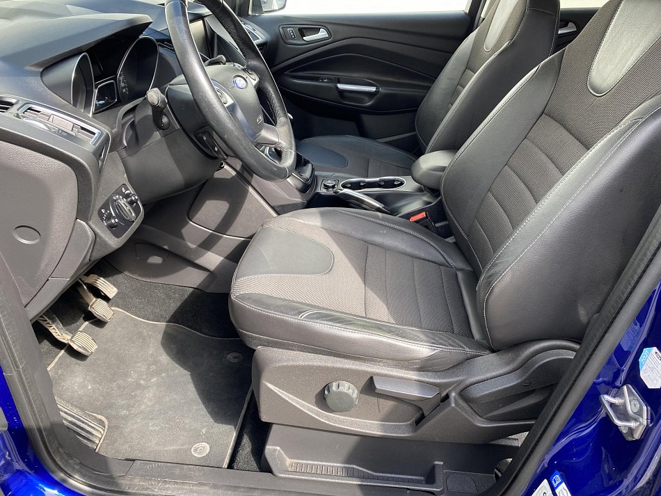 Ford Kuga 1.5 EB Titanium