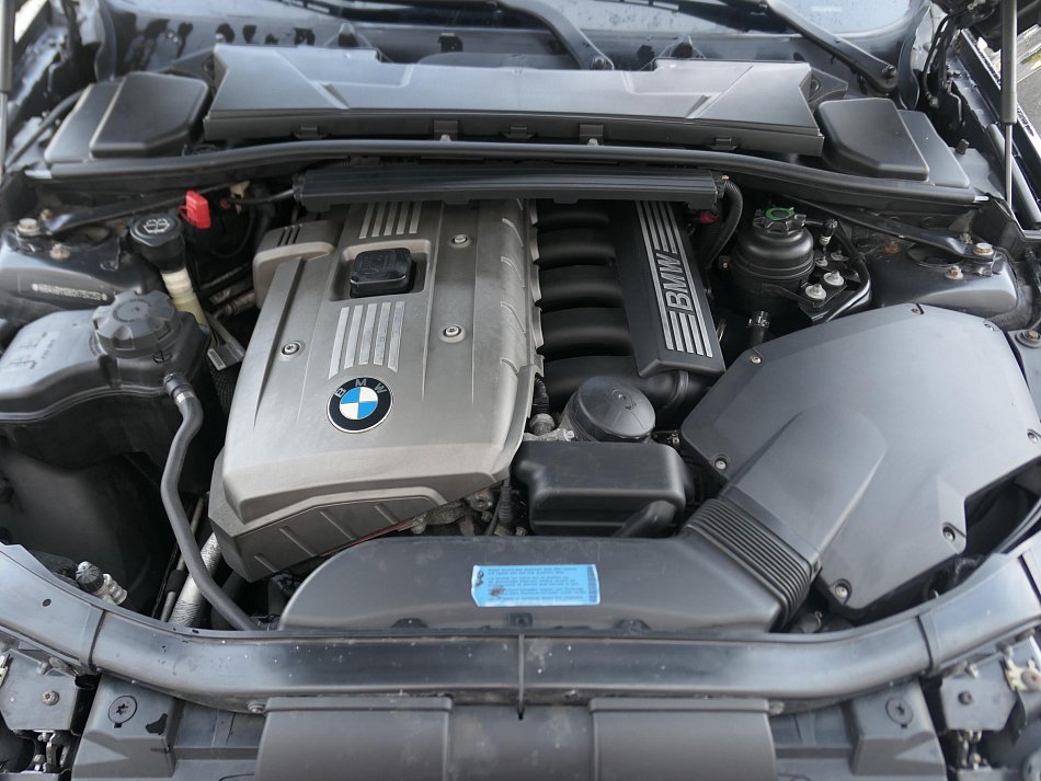 BMW Řada 3 2.5 i  325 i