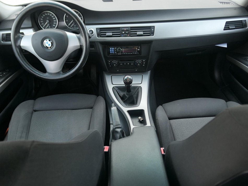 BMW Řada 3 2.5 i  325 i