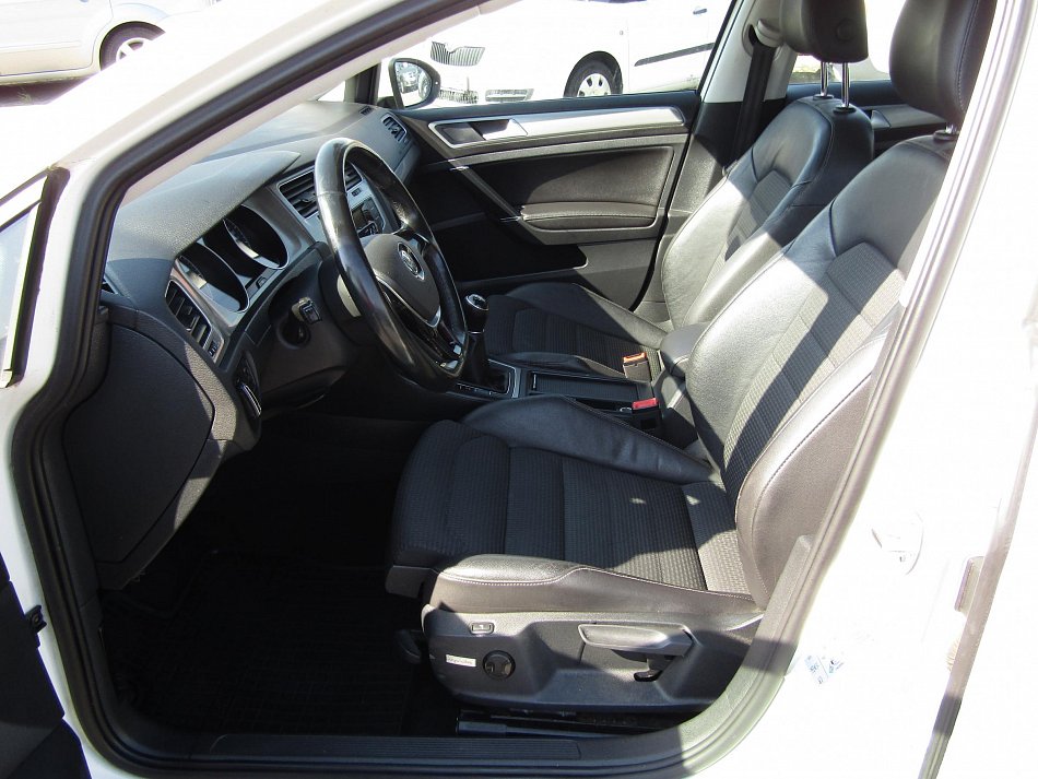 Volkswagen Golf 1.6 TDi 