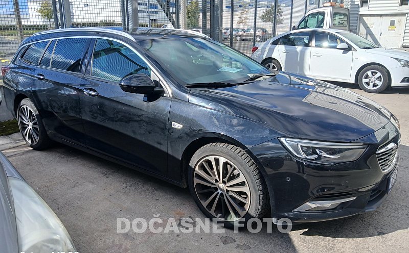 Opel Insignia 2.0 D 