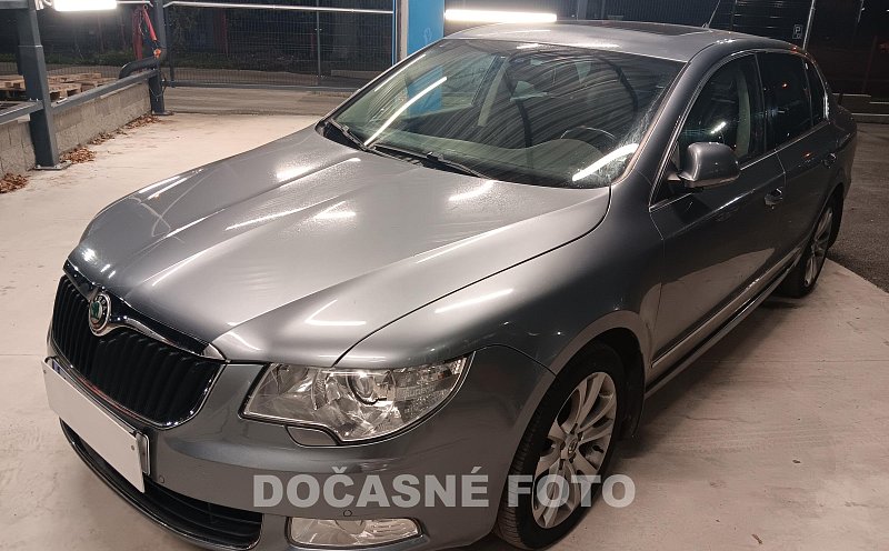 Škoda Superb II 2.0TDi Elegance 4x4