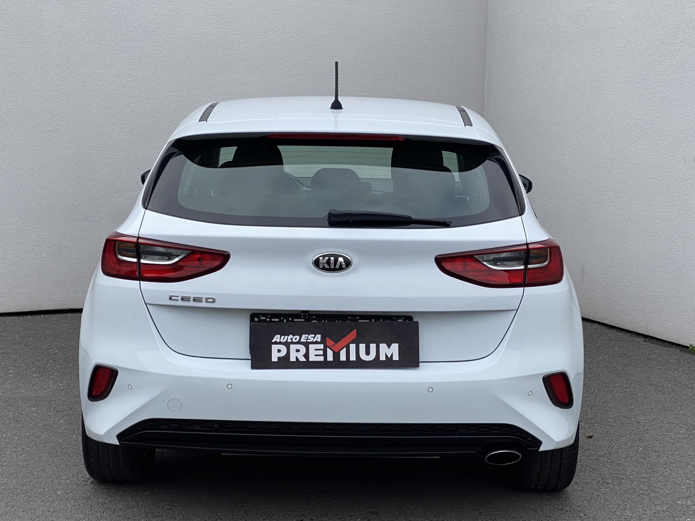 Kia Cee´d, 2020 - pohled č. 5