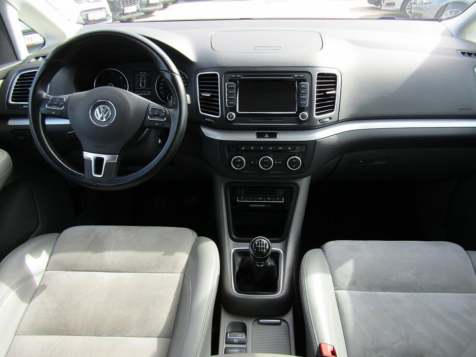 Volkswagen Sharan 2.0TDi Highline 7míst