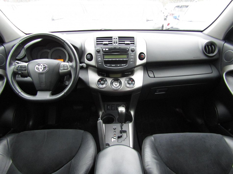 Toyota RAV4 2.0 