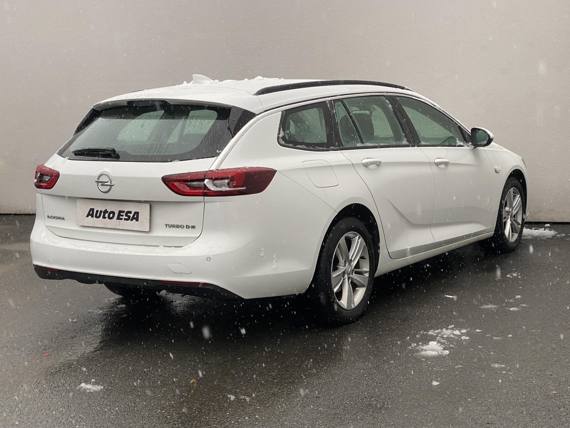 Opel Insignia, 2018 - pohled č. 4