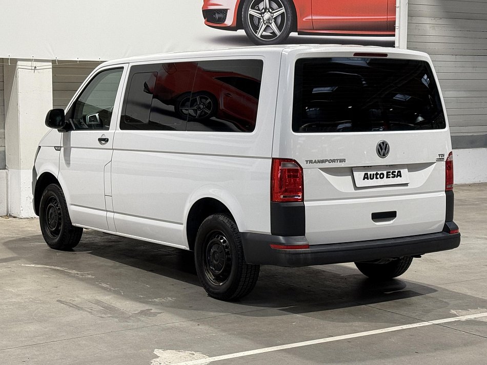 Volkswagen Transporter 2.0TDi  9míst