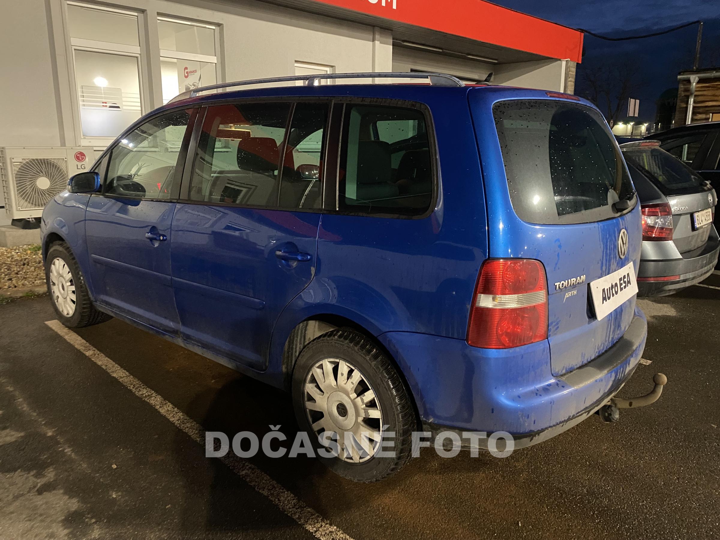 Volkswagen Touran, 2004 - pohled č. 2