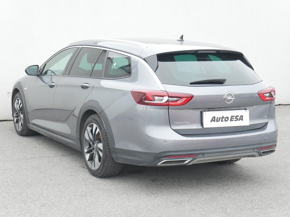 Opel Insignia 2.0 CDTi Country Tourer 4x4