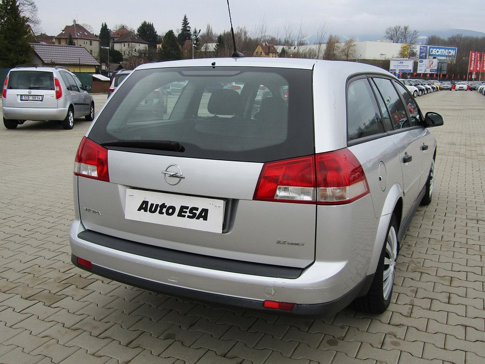 Opel Vectra 2.2 i 