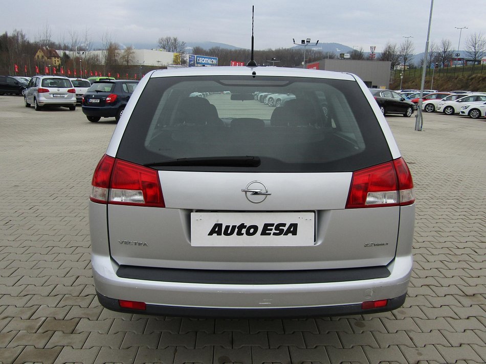 Opel Vectra 2.2 i 