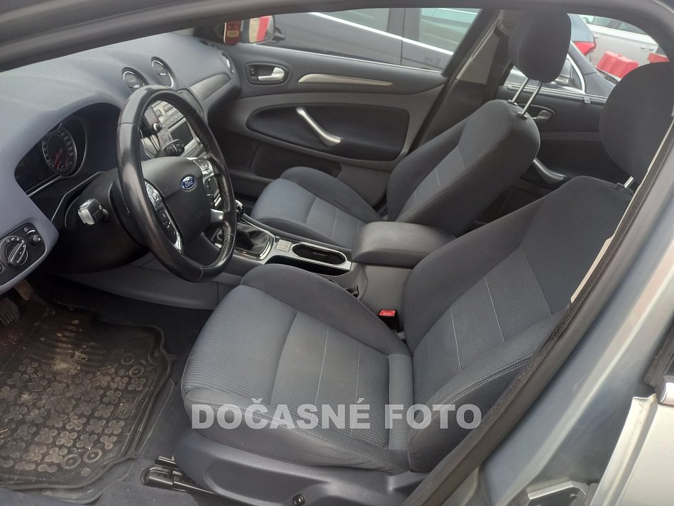 Ford Mondeo 1.8TDCi 