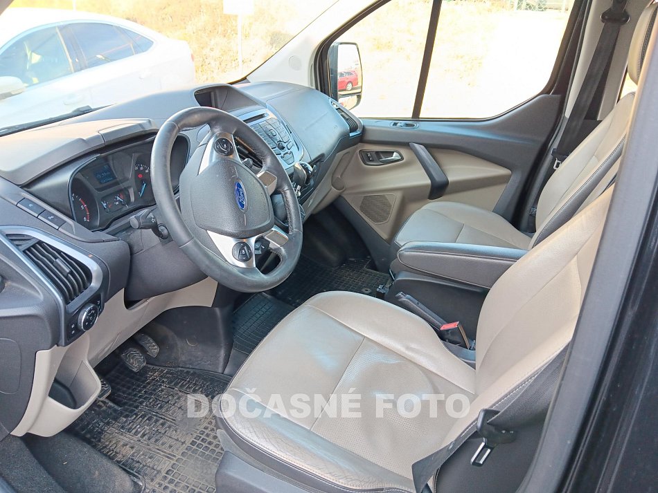 Ford Tourneo Custom 2.2TDCi Titanium L2