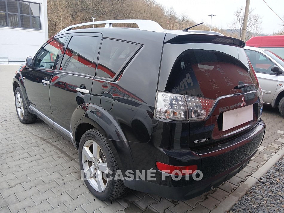 Mitsubishi Outlander 2.2 Di-D 