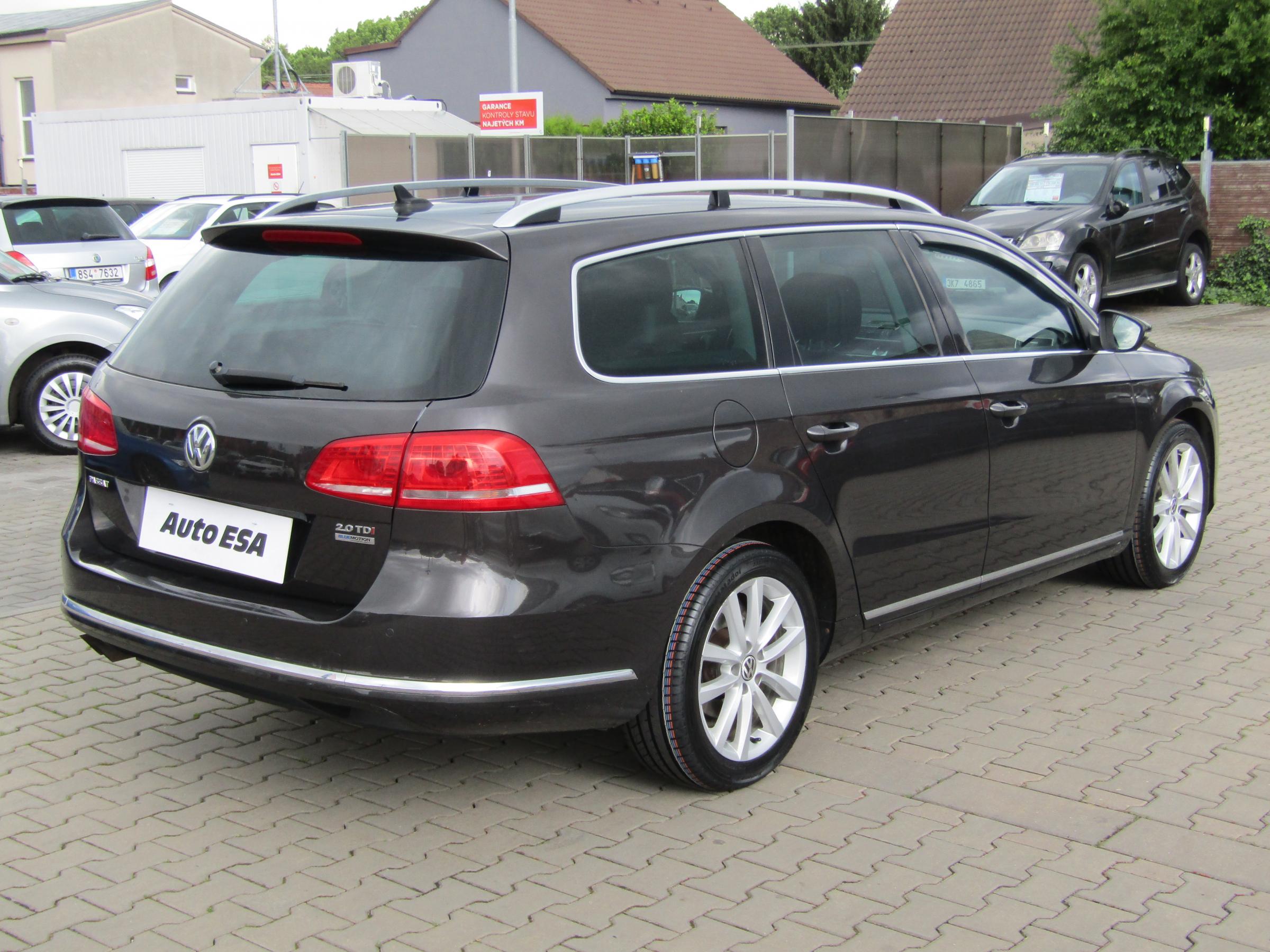 Volkswagen Passat, 2011 - pohled č. 4