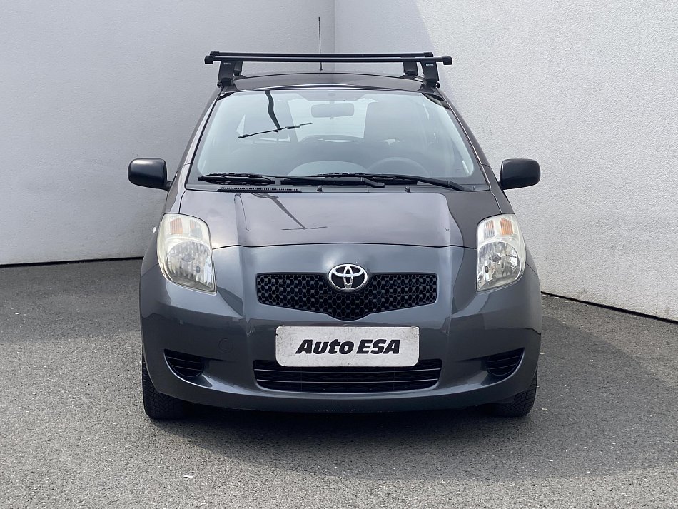 Toyota Yaris 1.3i 