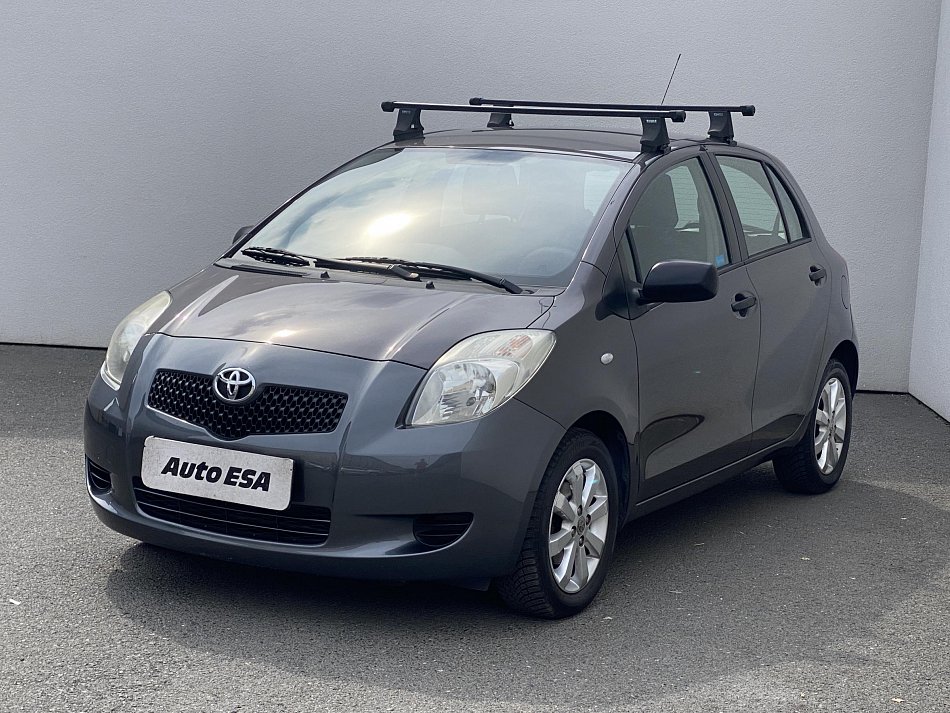 Toyota Yaris 1.3i 