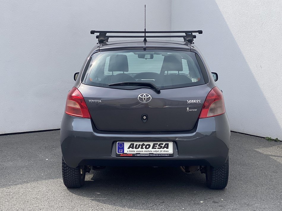 Toyota Yaris 1.3i 