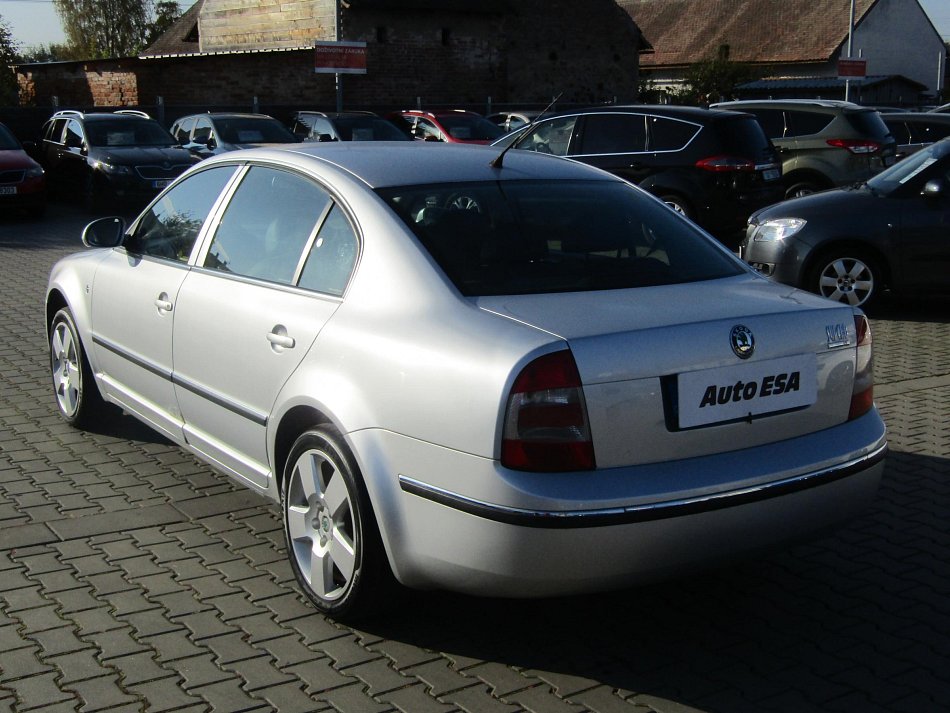 Škoda Superb 2.8 V6 