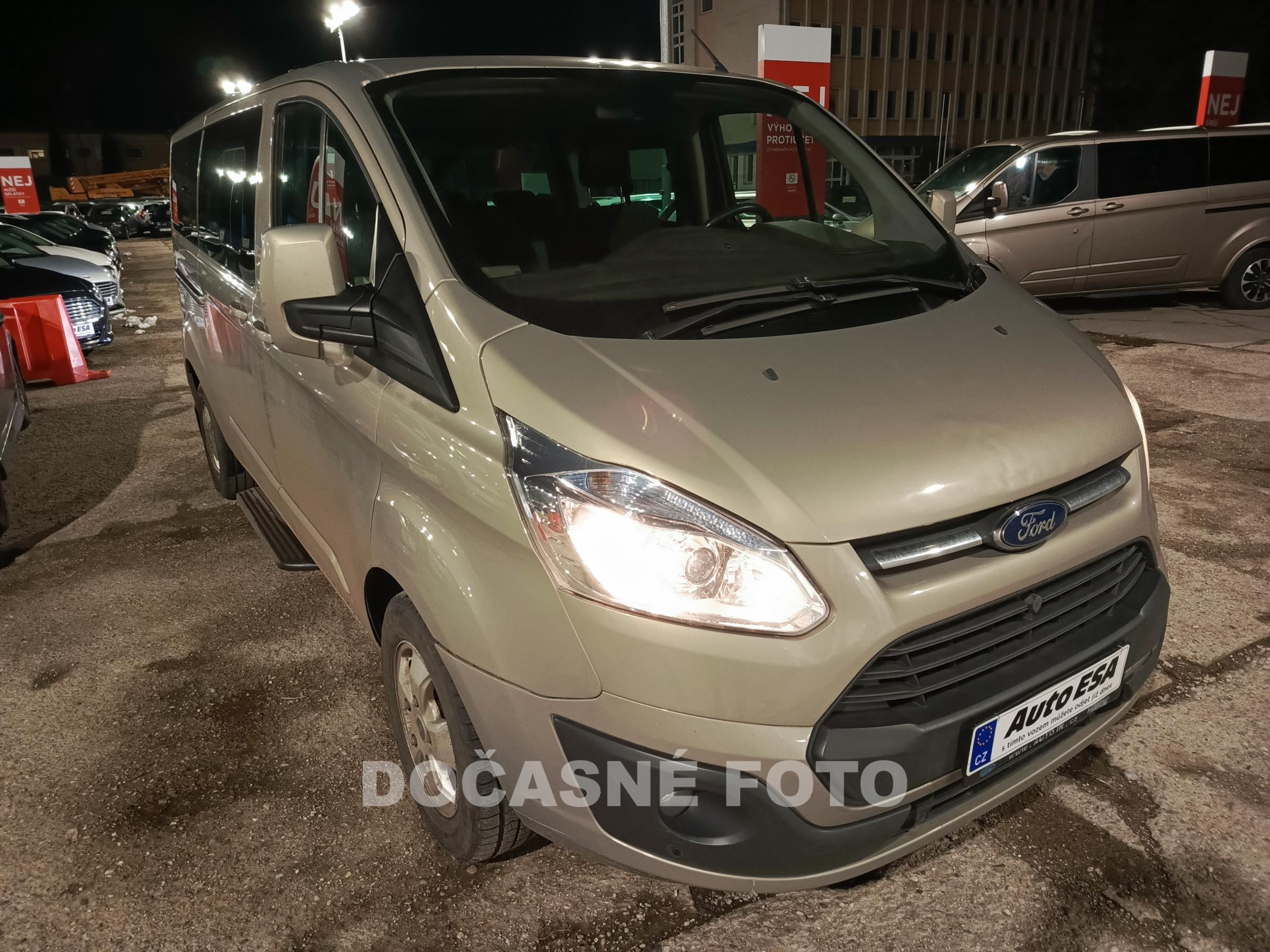 Ford Tourneo Custom, 2015