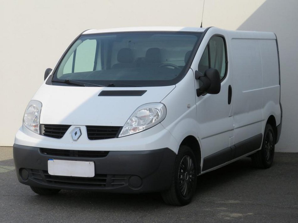 Renault Trafic 2.5 DCi 