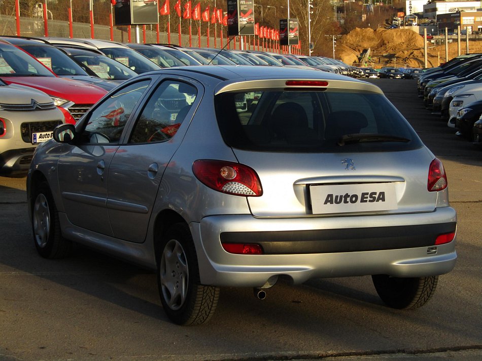 Peugeot 206 1.4i 