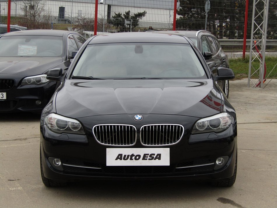 BMW Řada 5 520d 