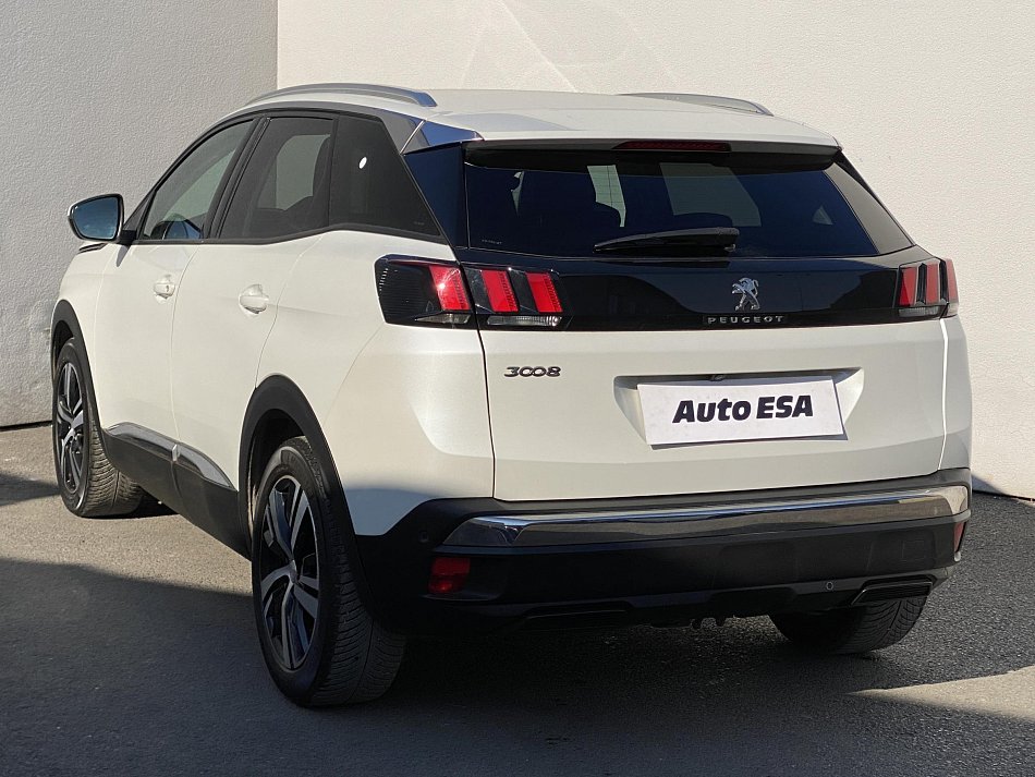 Peugeot 3008 1.2 PT Allure