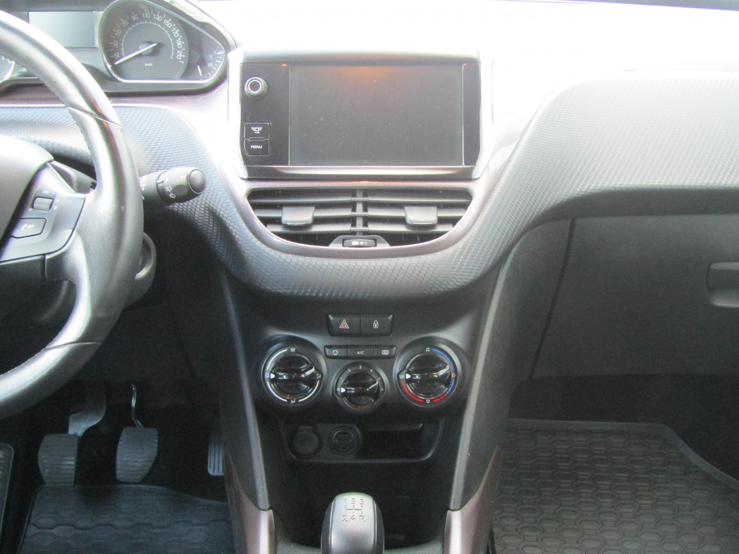 Peugeot 2008, 2014 - pohled č. 13